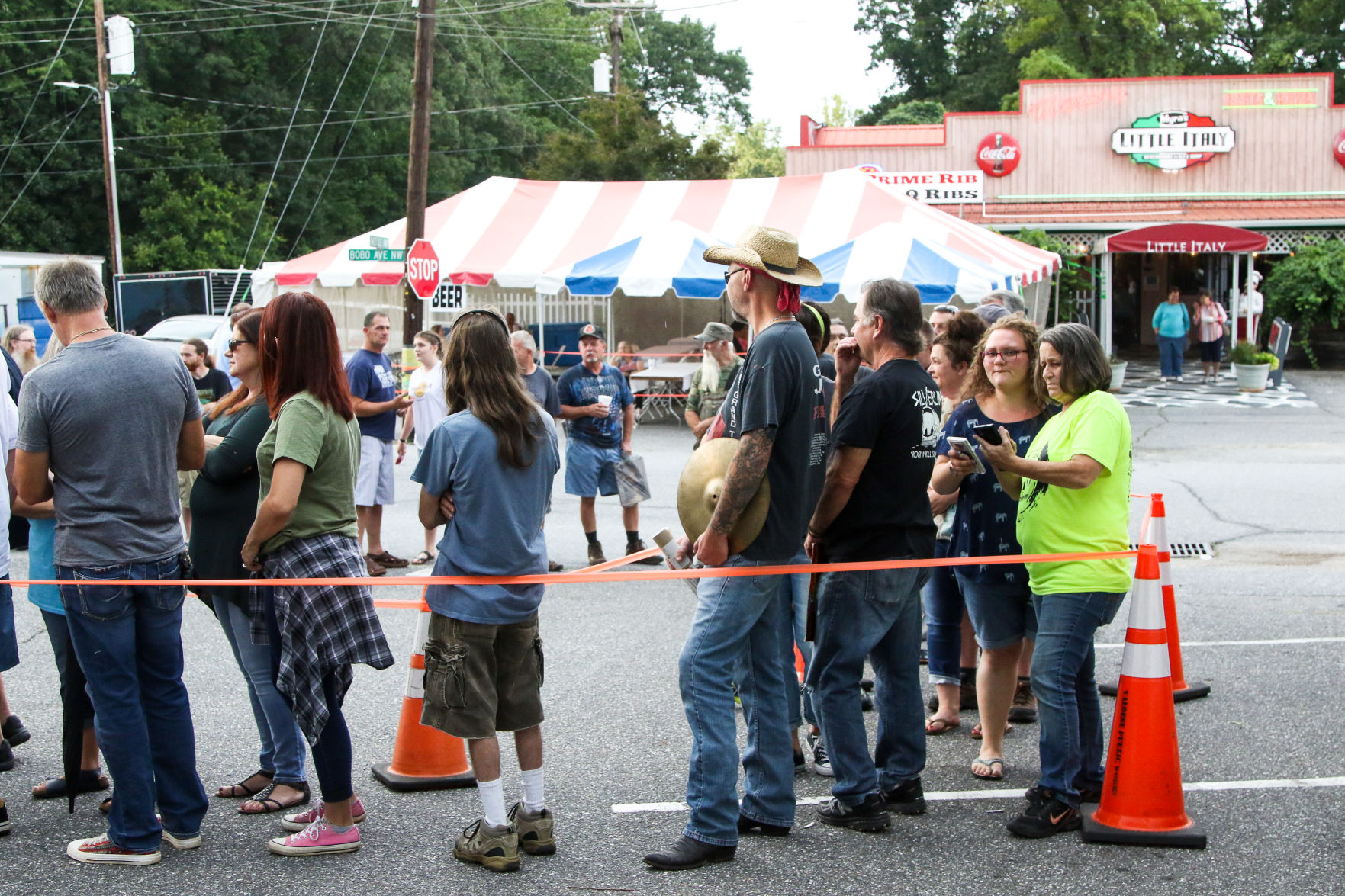 Artimus Pyle Band meet & greet @ Myras Valdese 8_2_19-6564.JPG